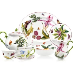 Royal Collection Shop Chelsea Porcelain 4 Cup Teapot Hot