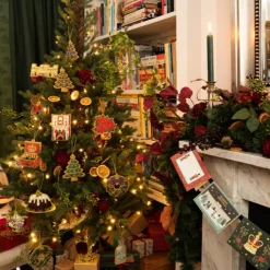 Royal Collection Shop Palace Of Holyroodhouse Snow Globe Decoration Clearance